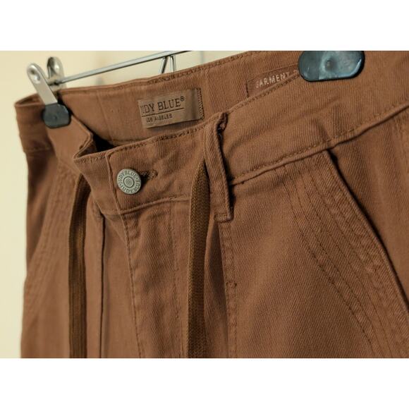 Judy Blue NWOT Brown Camel Drawstring Joggers (Size 9/29) - Picture 3 of 8